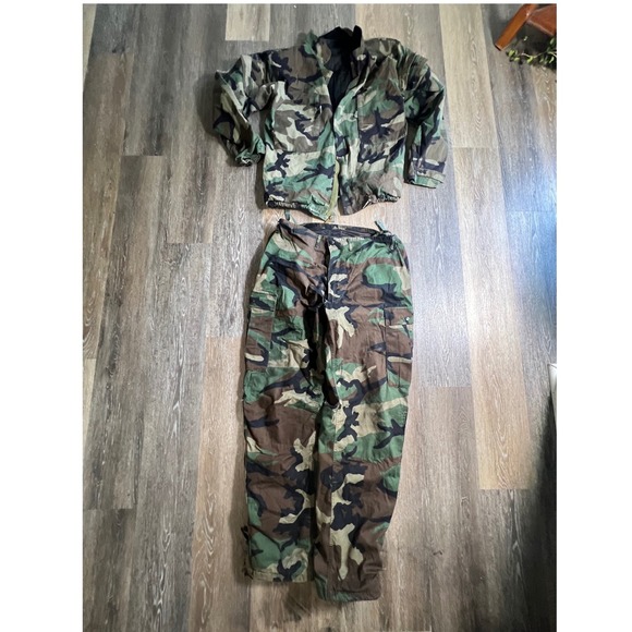 Amertex Enterprises Other - Amertex Military Chemical Protective Suit Mens Medium Woodland Camo Good Class 1